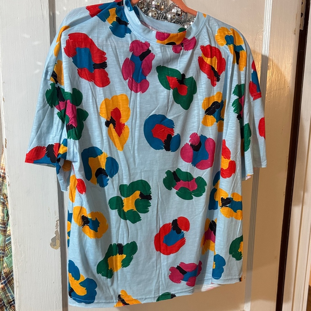 Colorful Patterned Short Sleeve Tee